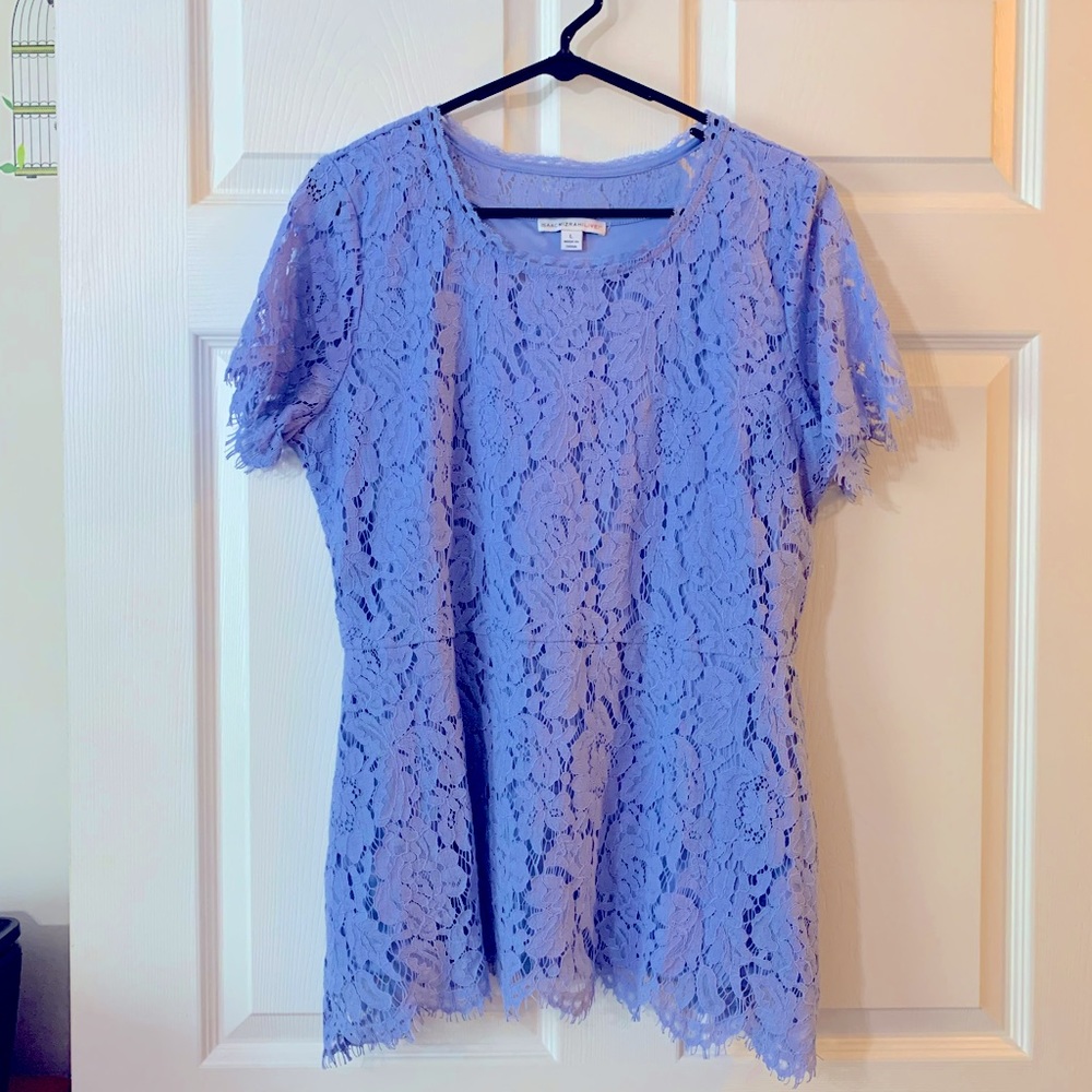 🦋Isaac Mizrahi Live! Gorgeous Periwinkle Stretch Lace Top